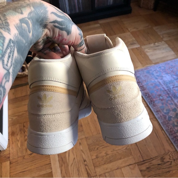 Adidas Drop Step High Tops in Ecru/Cream/Beige US Mens 10 - Picture 3 of 5